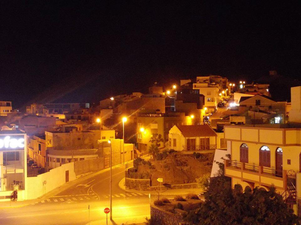 Casa Comba Bed & Breakfast Mindelo Bagian luar foto