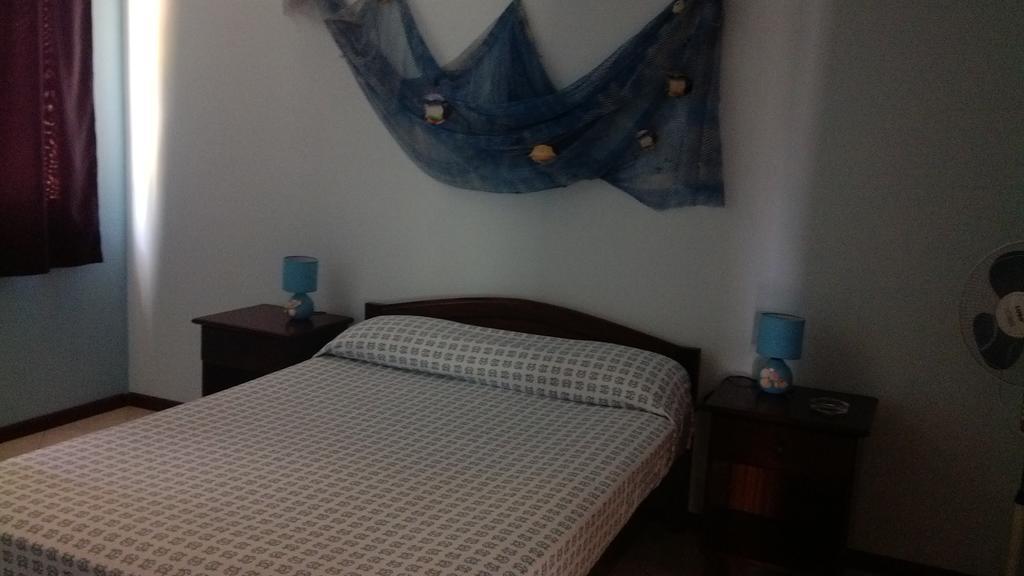 Casa Comba Bed & Breakfast Mindelo Ruang foto