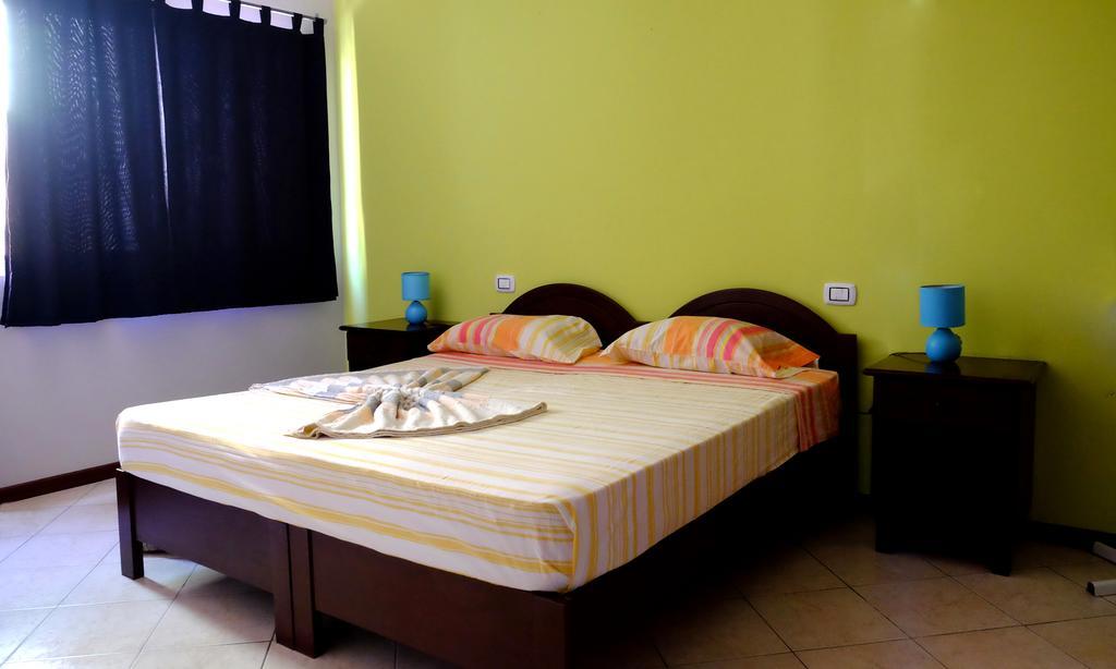 Casa Comba Bed & Breakfast Mindelo Bagian luar foto
