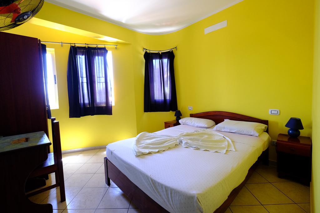 Casa Comba Bed & Breakfast Mindelo Bagian luar foto