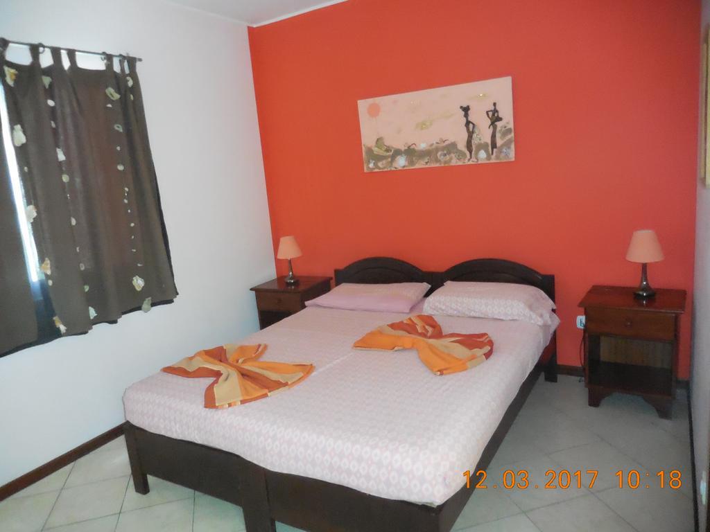 Casa Comba Bed & Breakfast Mindelo Bagian luar foto