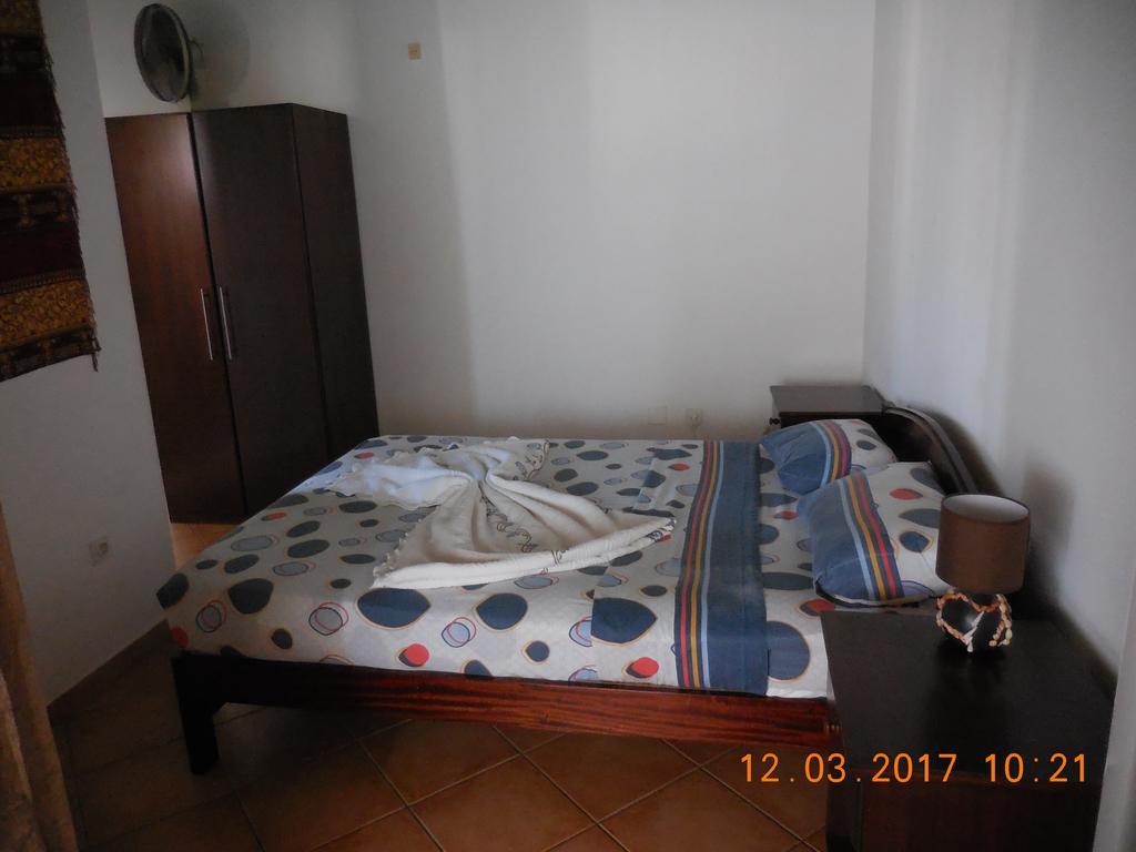 Casa Comba Bed & Breakfast Mindelo Bagian luar foto