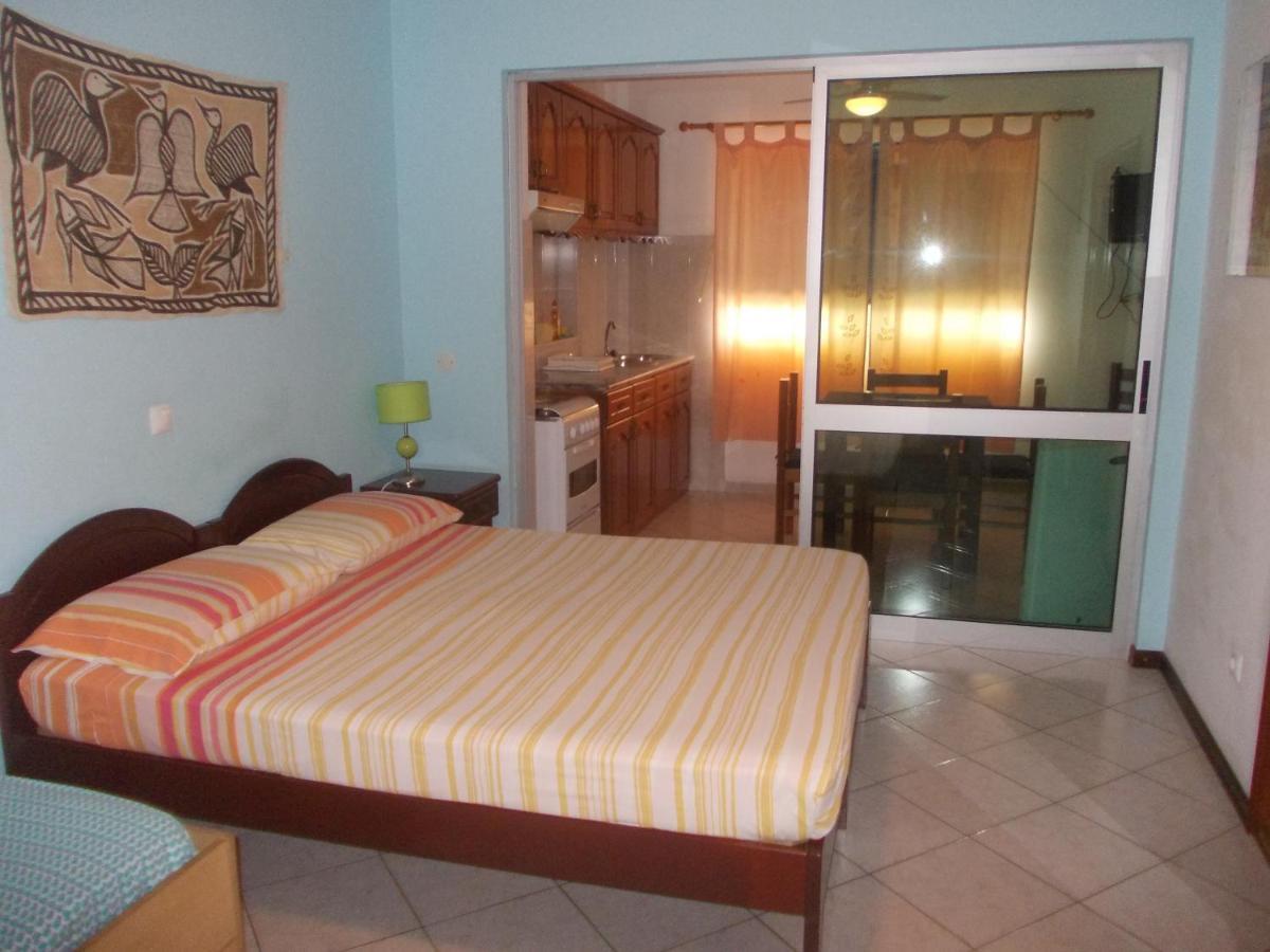 Casa Comba Bed & Breakfast Mindelo Bagian luar foto