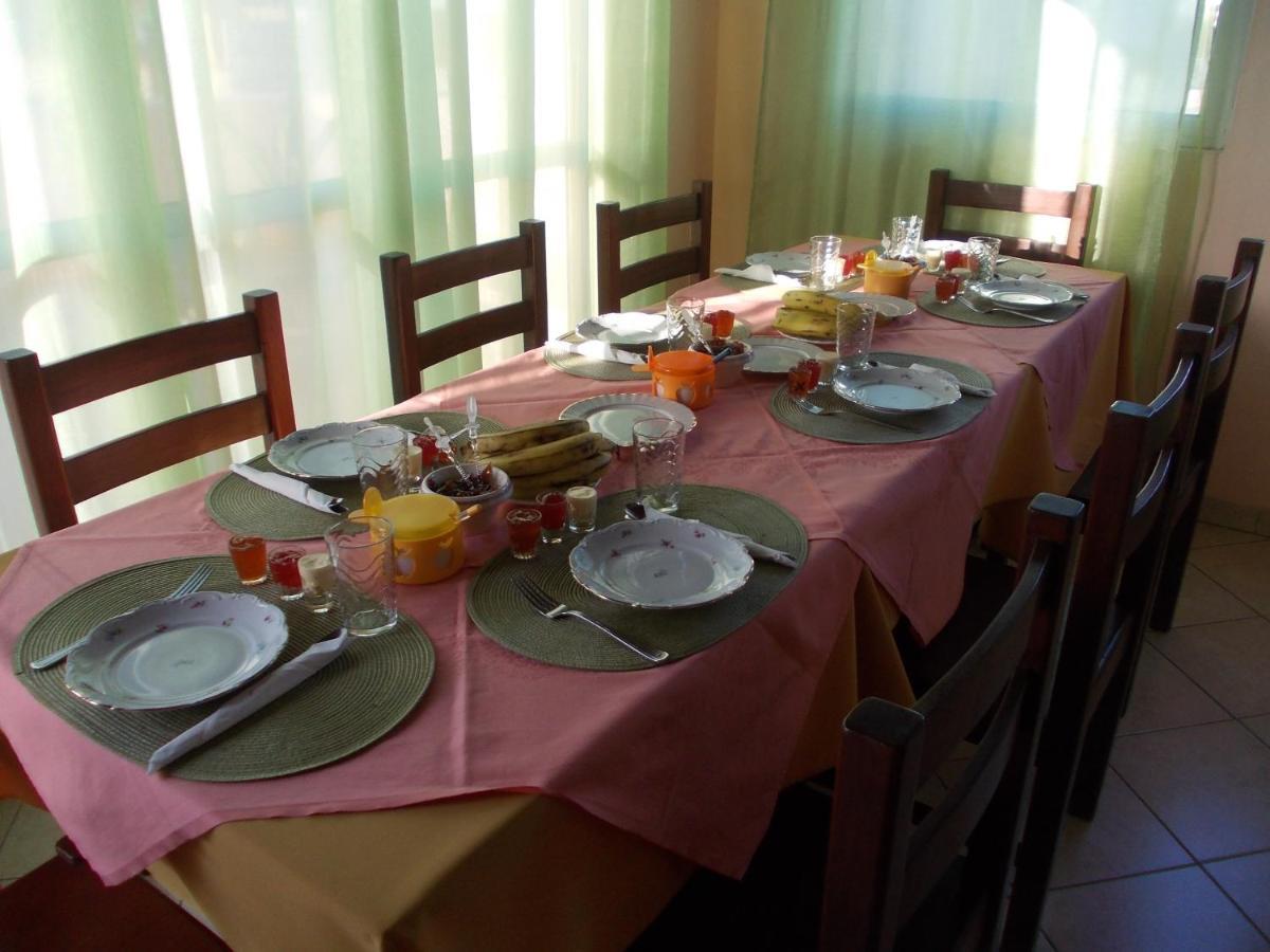 Casa Comba Bed & Breakfast Mindelo Bagian luar foto