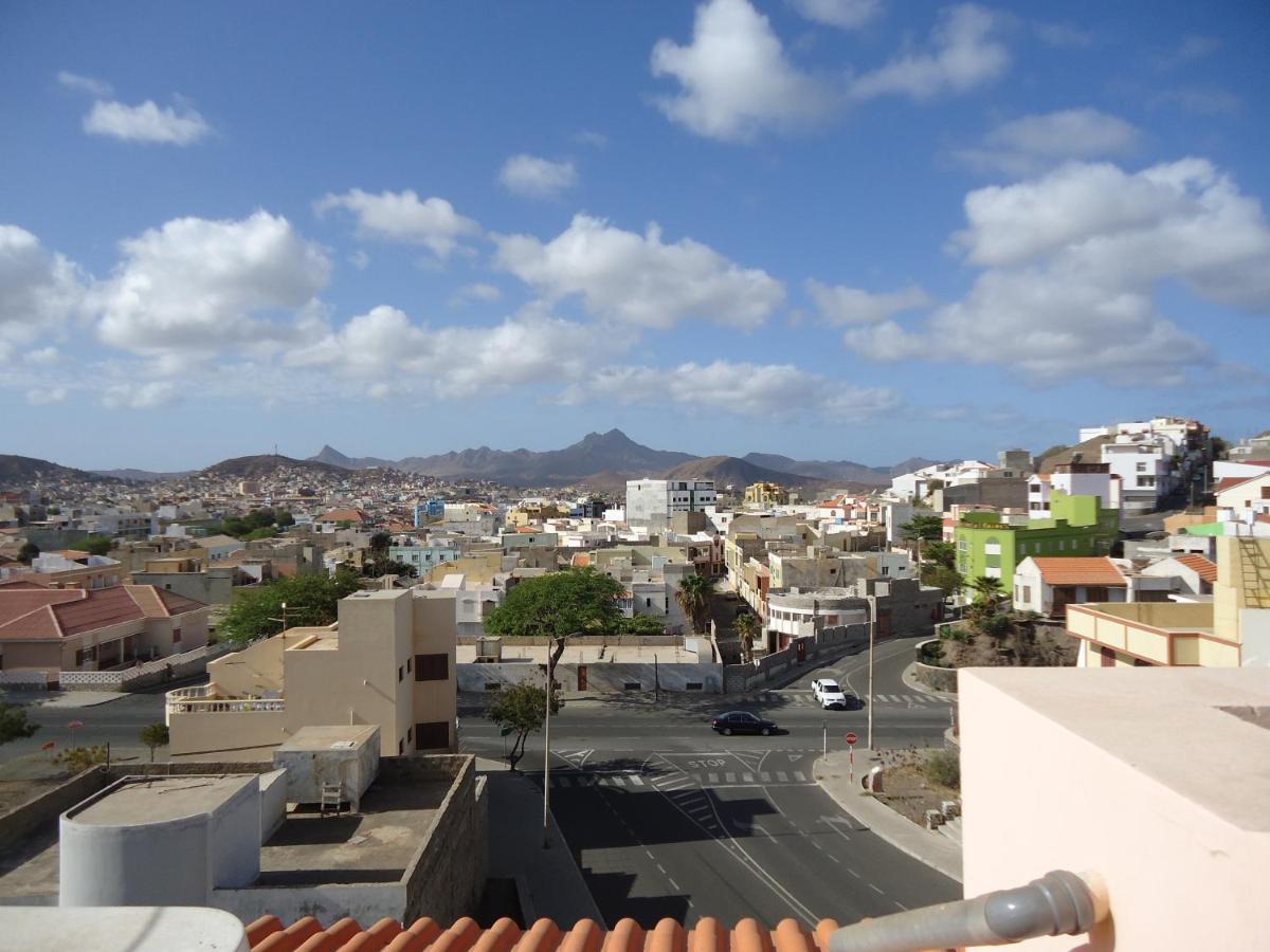 Casa Comba Bed & Breakfast Mindelo Bagian luar foto